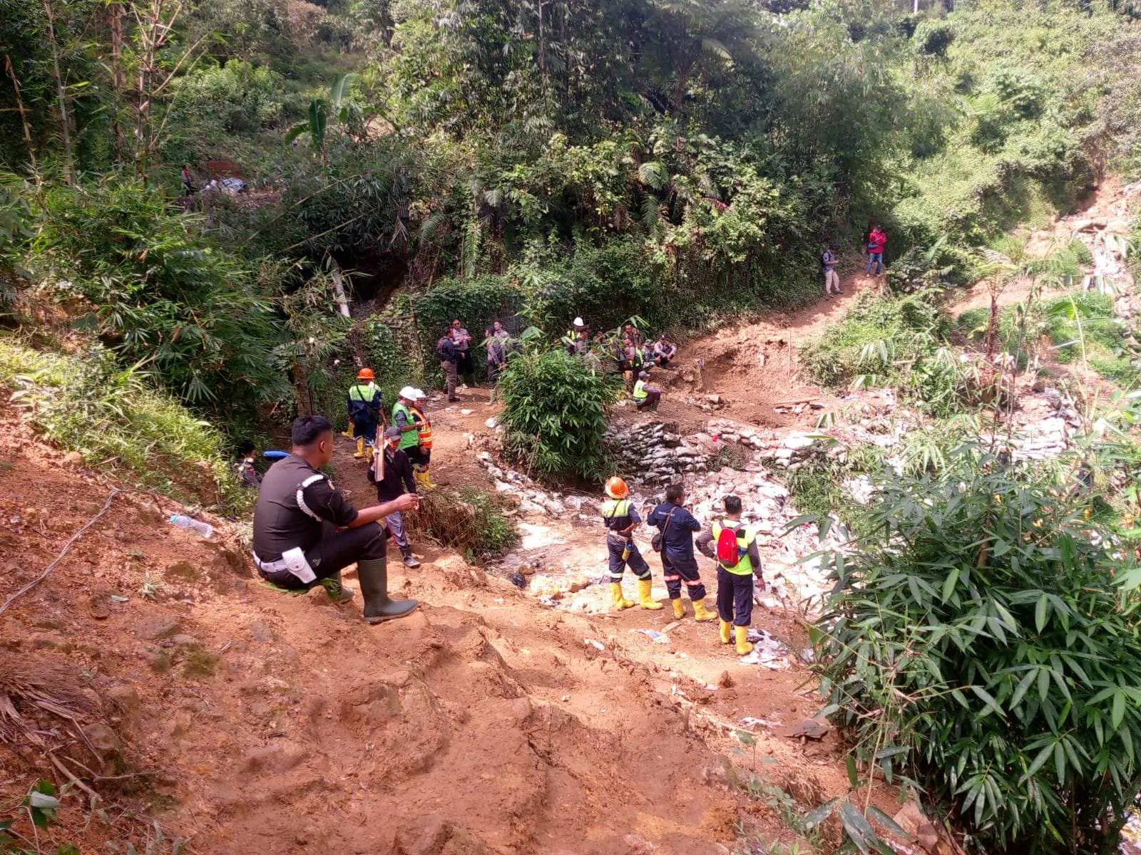 PT Antam Lakukan Penertiban Tambang Emas Ilegal di Blok Pasir Jawa Desa Bantar Karet