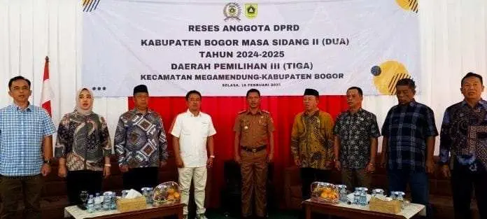 Pembangunan Alun -Alun, Warnai Reses Dewan Di Megamendung